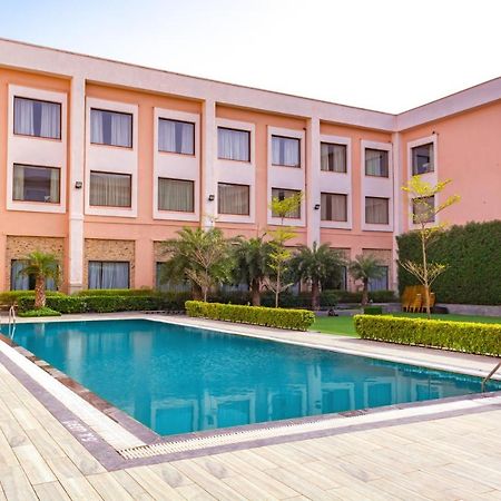 Tivoli Grand Resort Delhi  Dış mekan fotoğraf