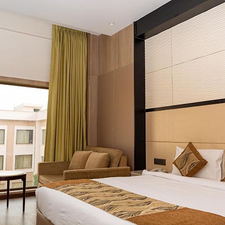 Tivoli Grand Resort Delhi  Dış mekan fotoğraf