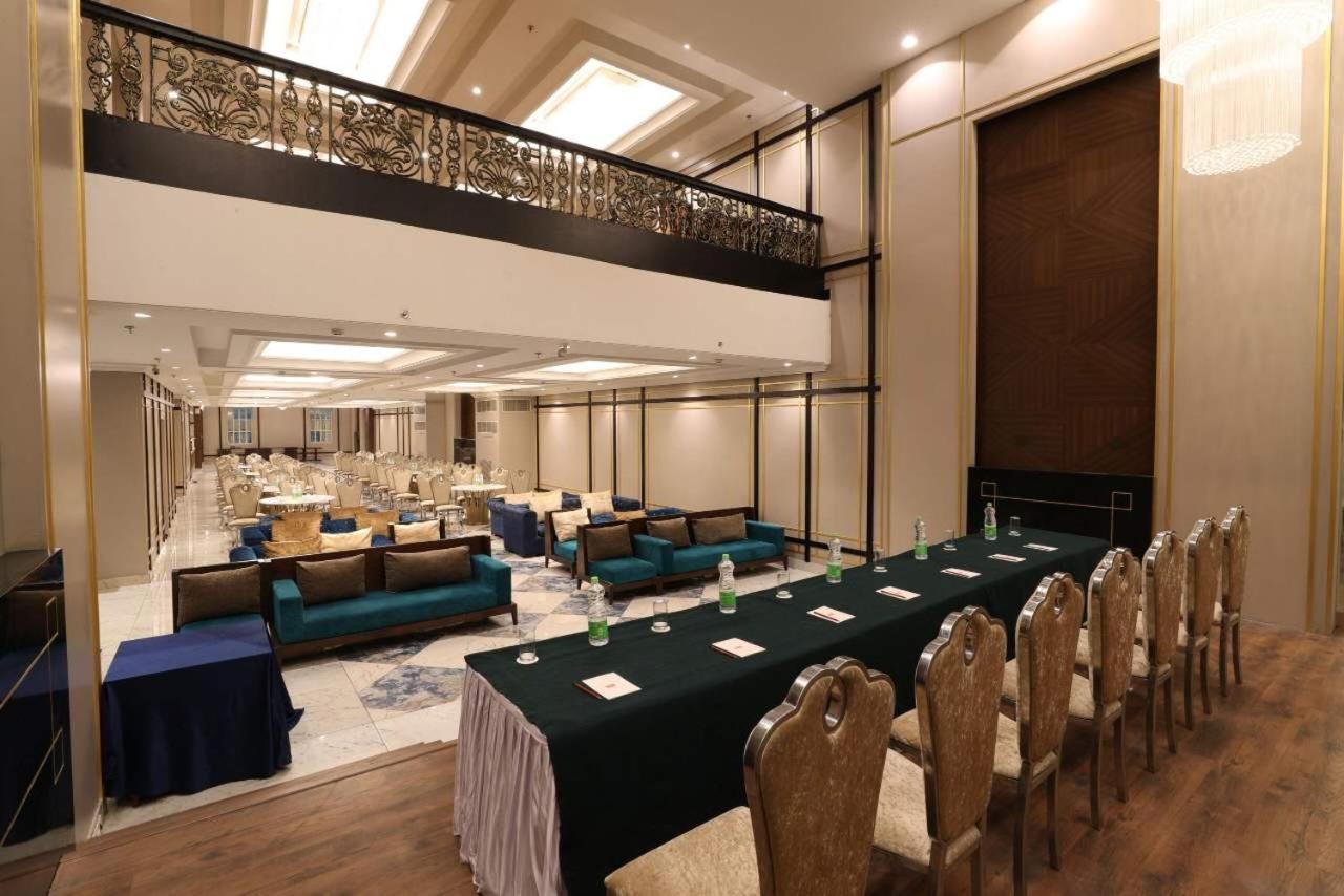 Tivoli Grand Resort Delhi  Dış mekan fotoğraf